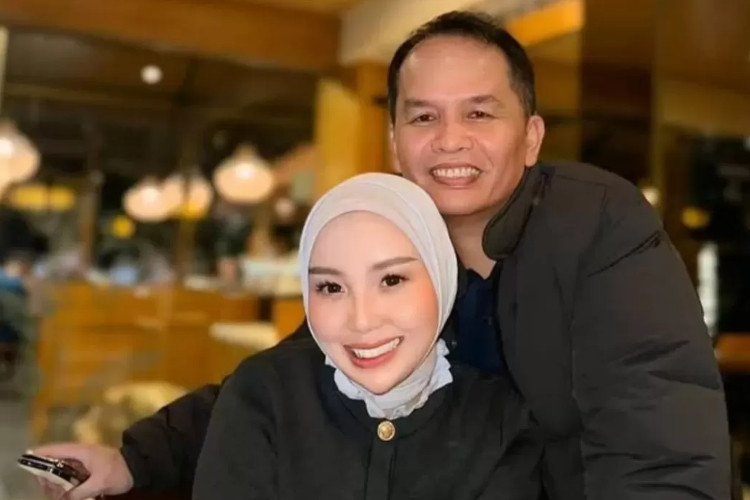 Profil dan Biodata Aisyah Thisia, Istri Gubernur Kalimantan Tengah Agustiar Sabran Selisih Usia Keduanya Terpaut 27 Tahun