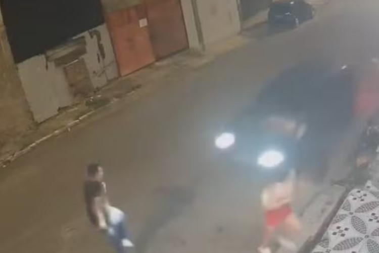 Vídeo De Leticia Castro, Flagrada Por Uma Câmera Sendo Atropelada Por Um Carro Em Copenhague Pouco Depois Da Meia-noite De Domingo