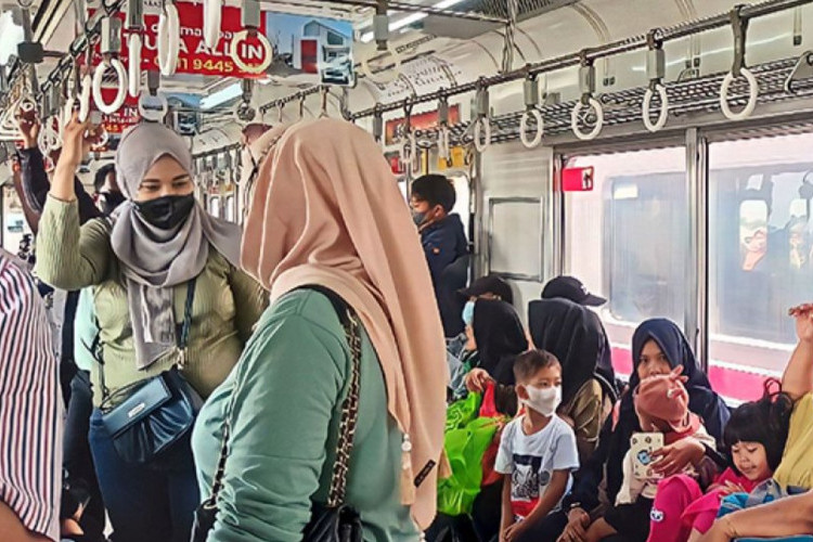 Terjadi Lagi! Penumpang Wanita KRL Jakarta Kota-Depok Diduga Alami Pelecehan, Kasusnya Ramai Kini Direspon KCL