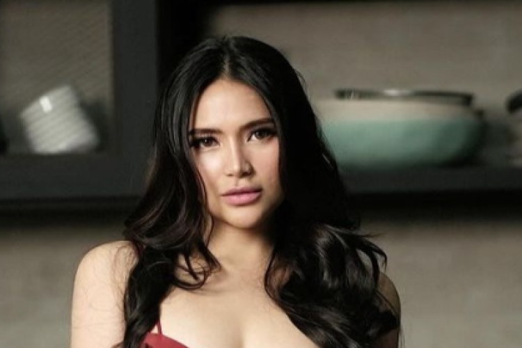 Profil dan Biodata Shiena Yu, Aktris Film Dewasa Filipina yang Namanya Semakin Dikenal Penggemar