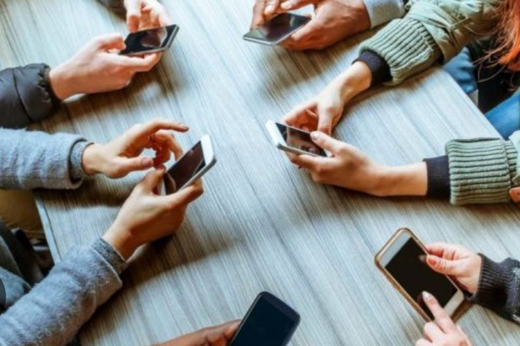 Cara Daftar Bantuan HP Gratis Untuk Warga RI Dari Pemerintah Guna Mempermudah Distribusi Bantuan Sosial 
