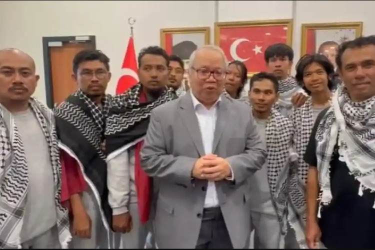 Alhamdulillah! 9 WNI Relawan GSF yang Ditangkap Israel Sudah Bebas, Begini Kondisinya Setelah Sempat Dipukul Hingga Disetrum