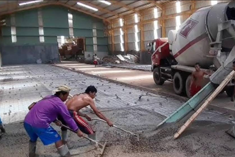 Harga Borongan Jasa Peluran Lantai Per M2 Terbaru 2025, Cek Jenisnya dan Sesuaikan Kebutuhan!