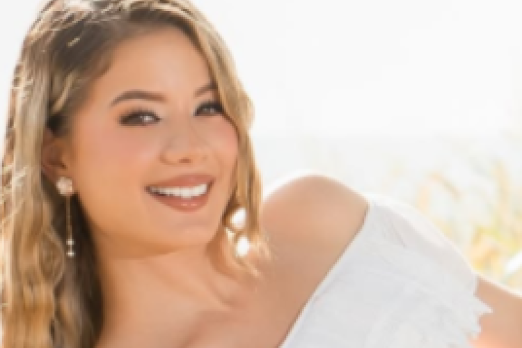 Descarga de vídeos filtrados de Leidy Álvarez en Telegram, contenido original de OnlyFans que se ha difundido públicamente