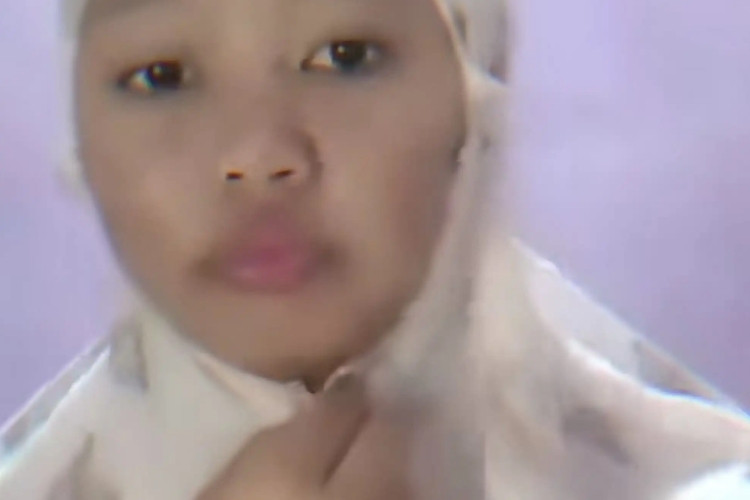 Viral! Rekaman Video Asli Mukena Putih Coolmax Live Streaming yang Bikin Geger Warga TikTok, Ini Sosok Pemerannya