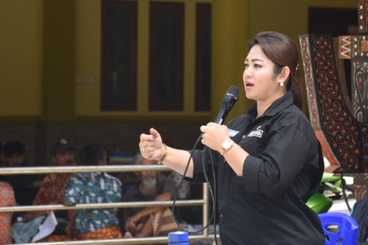 Profil Eva Stevany Rataba DPR RI, Viral Usai Catatan Desil 4 Mencuat dan Terdata PKH!