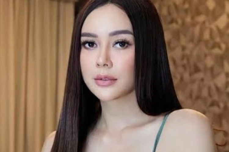 Lama Sembunyi, Aura Kasih Akhirnya Blak-blakan Soal Kekasih Barunya, Pria Blasteran Berinisial R!