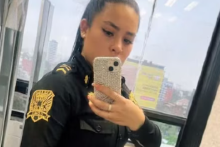 Video Filtrado Viral de Mujer Policia Duración completa y sin censura, Actos indecentes durante una patrulla urbana captados por una cámara