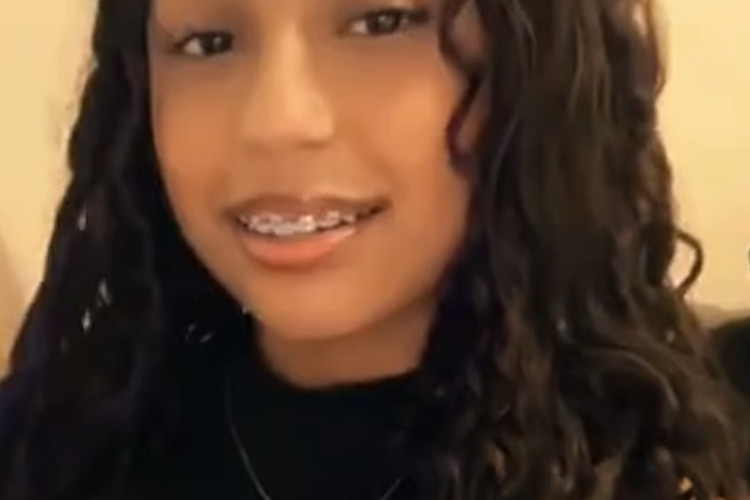 Link Para Assistir Ao Vídeo Ravena Vazado, Uma Bela TikTokers Que Recentemente Causou Furor Na Mídia