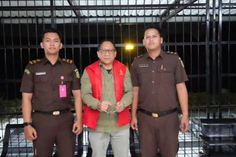 Profil Choirul Anwar Direktur Utama KBS, Terjerat Korupsi Pakan Hewan Higga Rp10,2 Miliar!