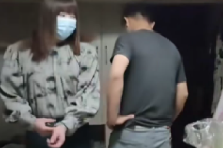 Lien Sister Hong Telegram Vidéo virale : un Chinois déguisé en femme filme ses relations intimes avec des victimes masculines