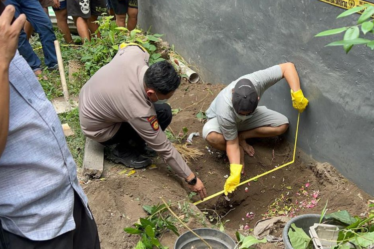 Dua Bayi Dibunuh di Kediri, Polres Berhasil Tangkap Empat Pelaku dengan Ancaman Pidana 7 Tahun  