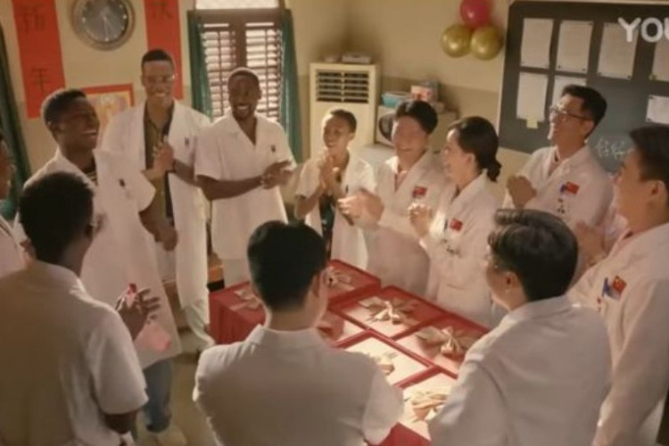 Nonton Drama Welcome to Milele Village (2023) Episode 8-9 SUB INDO, Keseruan Ma Jia Bersama Teman-temannya!