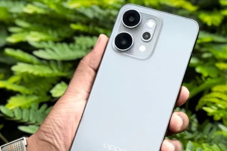 Harga dan Spesifikasi Oppo Reno 15 Pro 5G, Best Kamera Buat Bikin Video Cinematic Holiday Akhir Tahun