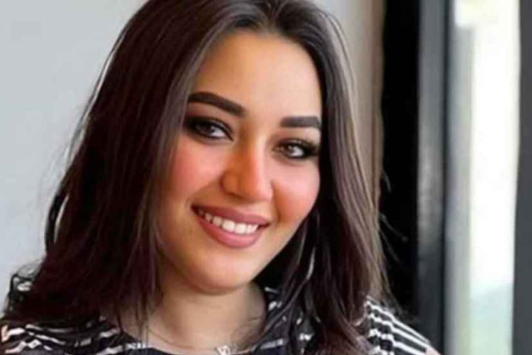 La Vidéo Montrant Le Travail De Rahma Mohsen Avant Qu'elle Ne Devienne Célèbre Choque Ses Fans: Que Se Passe-t-il ?