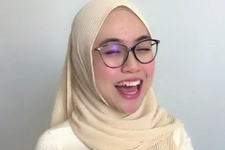 Link Video Asli Aina Syahirah TikTokers Viral Jadi Ukhti Idaman Para Kaum Adam