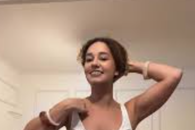La Vidéo Virale XXX « Léna Situations Leak » Scandal Fuite sur Twitter, Une Célébrité Scandaleuse
