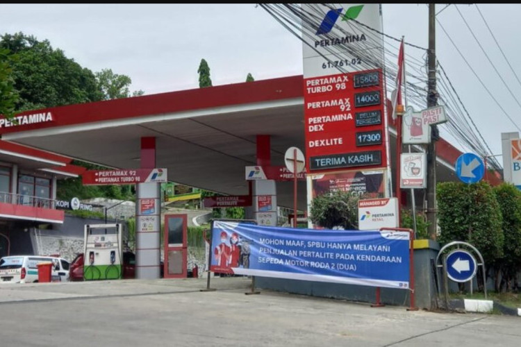 Skema Pembatasan Pembelian Pertalite Dimulai, Desil 10 jadi Prioritas Tak Boleh Pakai BBM Subsidi!