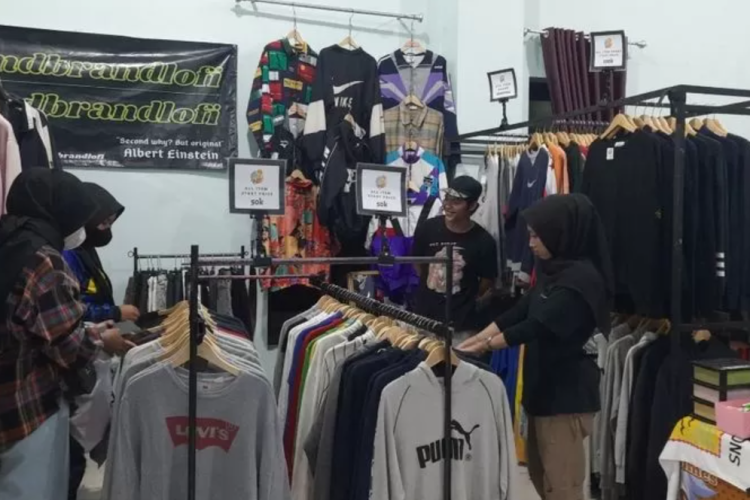 Pedagang Thrifting Desak Pemerintah Berikan Kuota Impor Bukan Larangan Total, Janji Siap Bayar Pajak