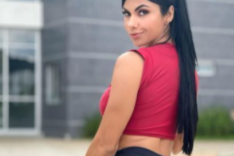 ¡Exclusivo! Videos Filtrado de Yesli Gomez, Modelo de fitness femenina cuyas acciones vulgares quedaron claramente captadas por la cámara