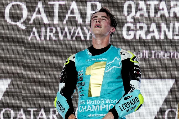 Jaume Masia Lakukan Manuver Kotor Ke Ayumu Sasaki Dari Awal Lomba, Netizen Rujak Juara Dunia Moto 3 Qatar Ini Via IG