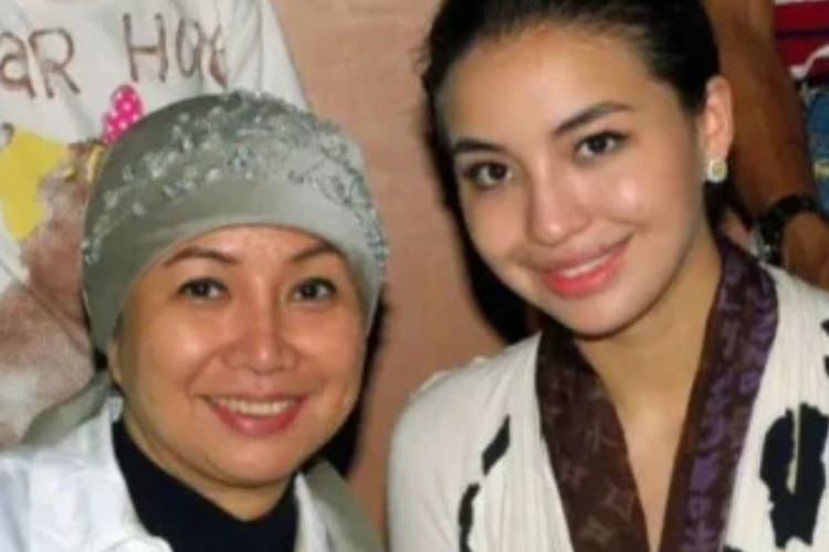 Profil dan Biodata Daisy Fajarina Sosok Ibu Manohara yang Viral Karena Sering Bawa Anaknya ke Dukun