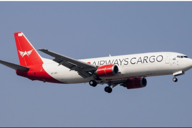 Pesawat Boeing 737 Dilaporkan Hilang Kontak, Diduga Jatuh ke Laut Hingga Temuan Kata Terakhir Sang Pilot!