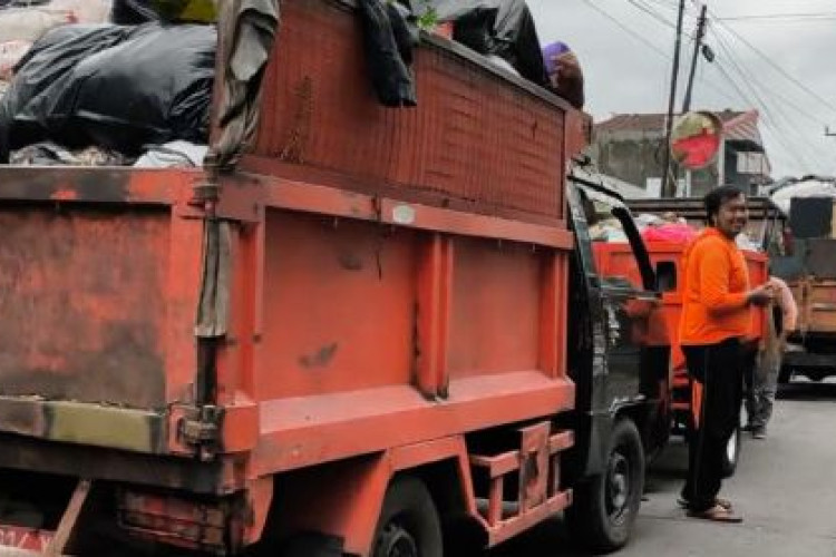 Viral Truk Program Makan Bergizi Gratis (MBG) Jadi Angkutan Sampah, Pemkot Beri Penjelasan Resmi Terkait Video yang Beredar