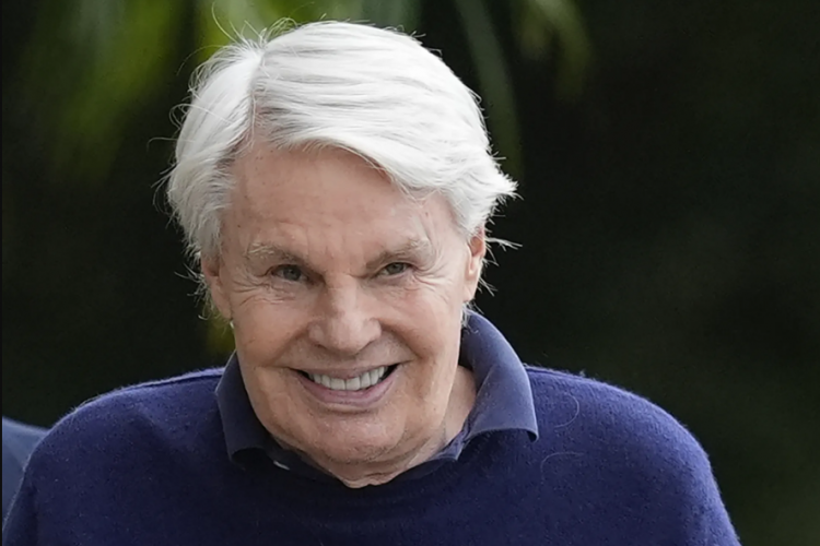 Viral ! Mike Jeffries Ancien Pdg D'abercrombie & Fitch Pris dans Une Affaire de Trafic Sexuel D'hommes