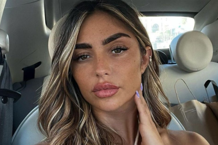 Vidéo Non Censurée de Cynthia Makhoul Fait le Buzz Sur Internet, Non Censurée, Longue Durée !