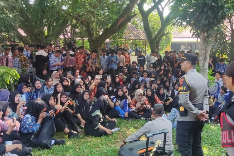 Link Video Guru SMKN 1 Mempawah Hilir yang Diduga Selingkuh Kini Dinonaktifkan, Terduga Bantah Tuduhan Karena Tidak Ada Bukti