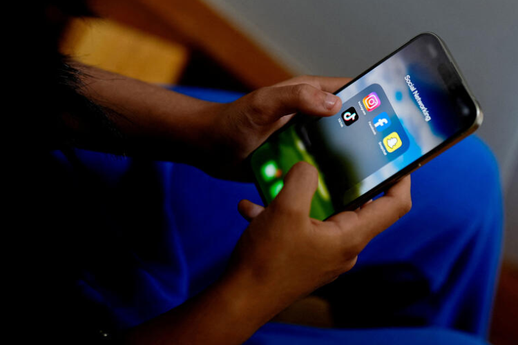 Enlace Al Vídeo de El Siri Sin Censura, Sin Cortes, Completo, ¡Despierta Tu Curiosidad, Échale Un Vistazo Aquí!