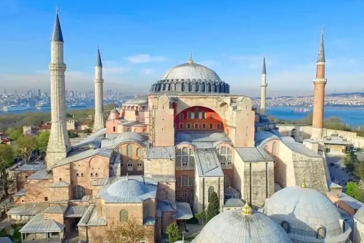 Daftar Agen Travel Umroh Plus Turki Desember 2023, Mulai Rp 30 Jutaan dengan Layanan Kelas Ekslusif!