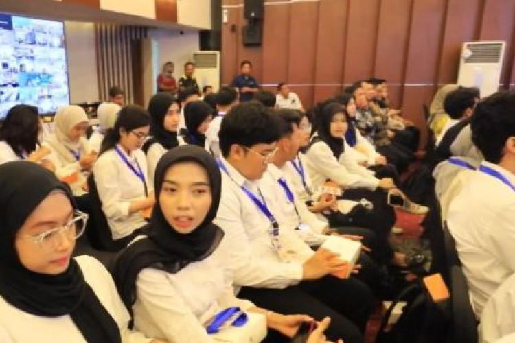 Gaji Magang Nasional Naik Jadi Rp 4,5 Juta Per Bulan: Cek Rincian Aturan Baru Kemnaker yang Telah Janjikan Fasilitas Wajib