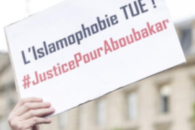 Lien de Téléchargement Vidéo Viral d'Aboubakar Oliver sur X Twitter, Un Triste cas d'Islamophobie