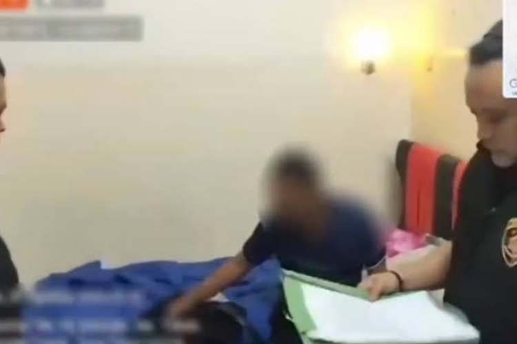 VIRAL! Video Penggrebekan Pasangan Selingkuh Hingga Berzina di Kamar Kos Tuban Full Durasi HD!