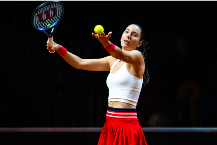OnlyFans S'Associe À La Joueuse de Tennis Oceane Dodin, Une Apparence Fascinante Qui Rend Nerveux