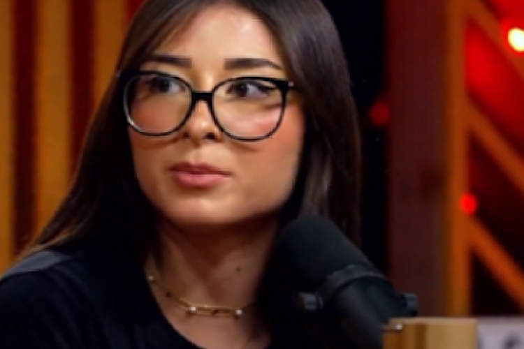 Téléchargement Helydia Leak Video Viral 1080p HD, Sa performance de danse lors d'un livestream a fait sensation parmi les spectateurs