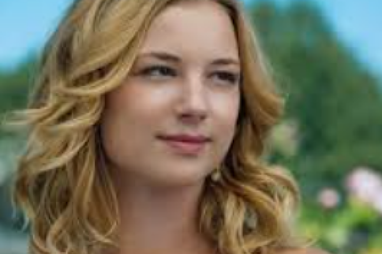¿Qué se sabe de «Emily Thorne»? Actriz guapa y exitosa que sigue siendo joven