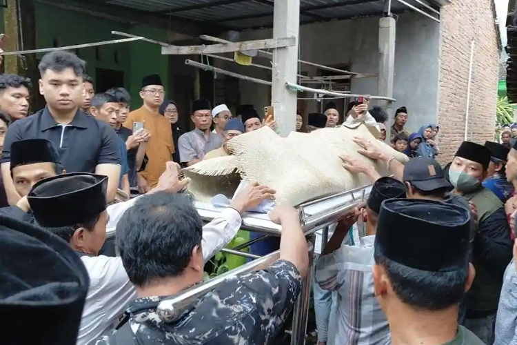 Sekeluarga Tewas di Tenda Camping Akibat Keracunan, Piknik di Posong Temanggung Berujung Petaka