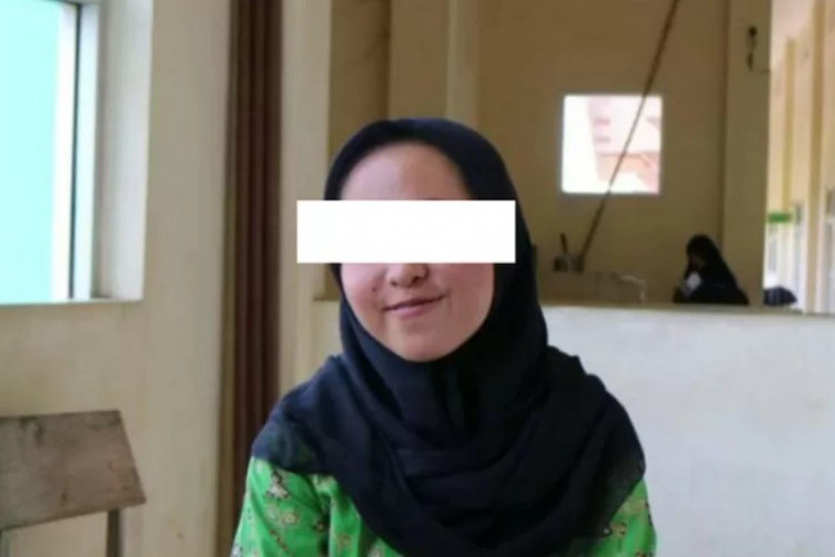 Profil dan Biodata Sindi Desi Minanti, Mahasiwi Diduga Bundir Tertabrak KA Jayabaya di Pekalongan Terungkap!