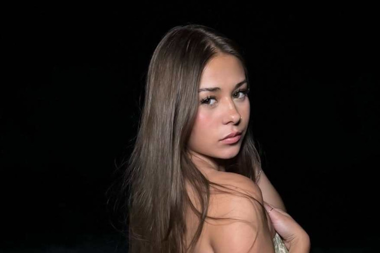 Sophie Rain XXX Vidéo Virale Qui A Pu Rembourser Les Dettes De Ses Parents Du Jour Au Lendemain