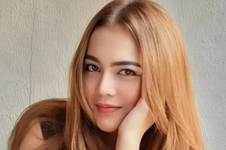 Profil Ratu Rizky Nabila Viral Usai Umumkan Pernikahan Dengan Pesulap Merah