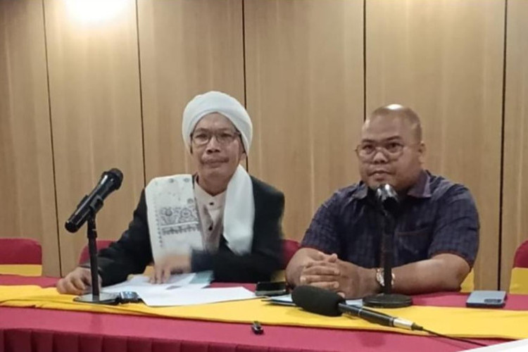 13 Santriwati jadi Korban Pelecehan Abah Ais Eks Pimpinan Ponpes Abul Barokat, Kini Ditahan Kepolisian! 