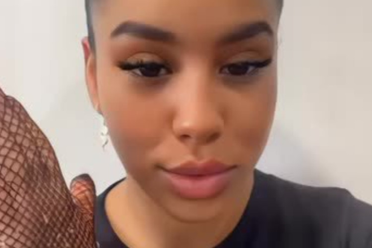 Vidéo Mouna Nasdas Fuite La Version Non Censurée Qui A Fuité Sur OnlyFans Est Disponible En Cliquant Sur Le Lien Ci-dessous.