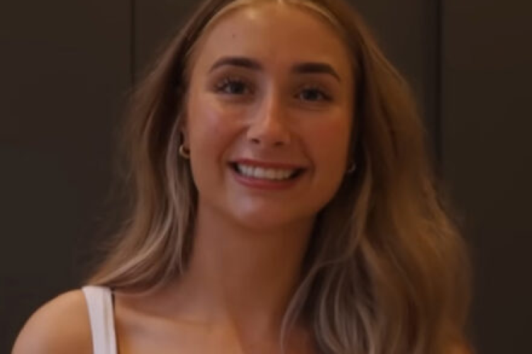 ¡El enlace para descargar el vídeo viral de Lily Phillips ya está disponible! Dormir con 100 hombres exclusivos