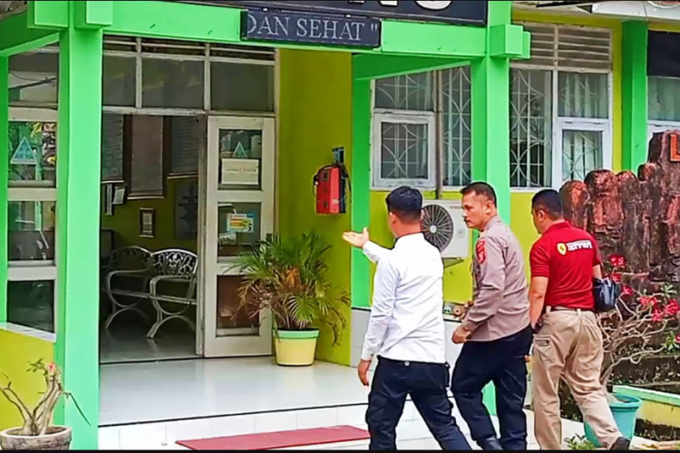 Miris! Guru SMP di Cirebon Kirim Chat Mesum ke Muridnya, Dinas Pendidikan Lakukan Mediasi