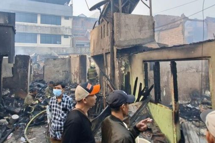 Diduga Korsleting Listrik dari Indekos, 114 Rumah di Gambir Hangus Terbakar dalam Hitungan Jam