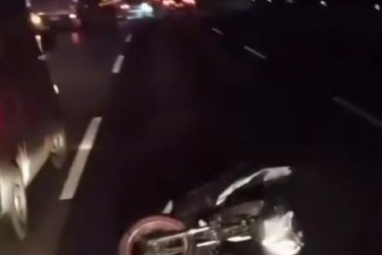 Pemotor Nekat Masuk Tol Purbaleunyi Berujung Kecelakaan dan MD Ditempat, Ditabrak Truk Bermuatan Besar di KM 123