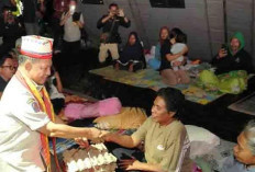 Rombongan Mendagri Disetop Ibu-ibu di Nagekeo NTT, Menangis Adukan Kondisi Air Bersih dan Rumah Rusak